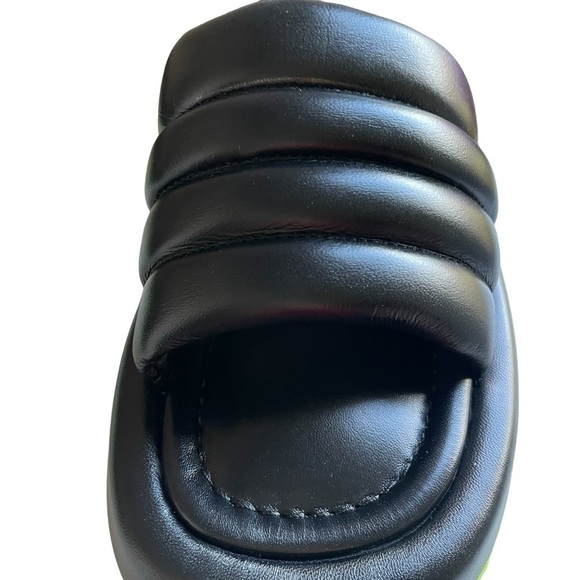 P448 Fergie Sandals Black Made in Italy NWT - Picture 9 of 15